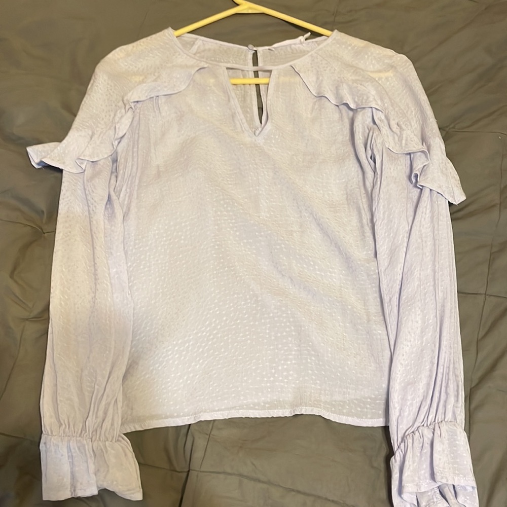 Light blue blouse. - Picture 3 of 5